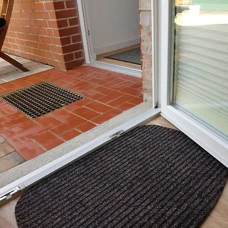 - Alte Hofstrasse - * Damlos