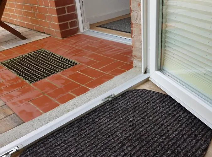 - Alte Hofstraße - * Damlos